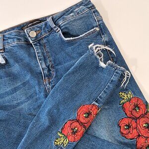 ZARA Trafaluc Embroidered Jean's Size 6